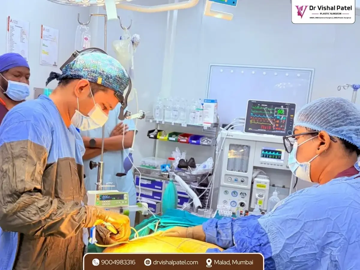 Dr. Vishal Patel doing Gynecomastia surgery in Mumbai.