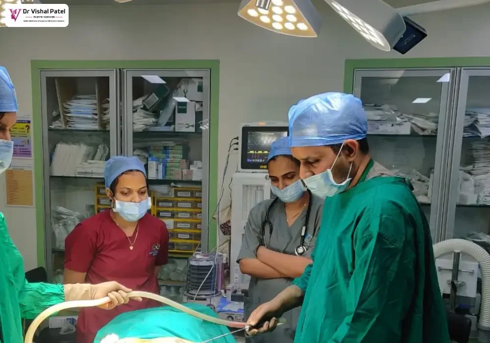 Best Tummy Liposuction Surgeon in Mumbai – Dr. Vishal Patel Best Tummy Liposuction Surgeon in Mumbai - Dr. Vishal Patel