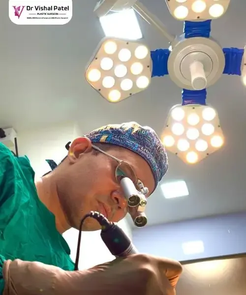 Dr Vishal Patel in a surgery at Recon Plastic Surgery Clinic in Mumbai