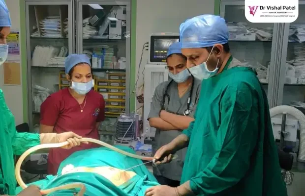 Dr Vishal Patel performing Gynecomastia surgery in Mumbai - Expert in all Surgery of all Gynecomastia Stages