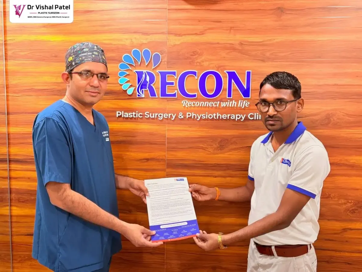 Dr. Vishal Patel Signing MoU with GMoney Medical Finance loan company.