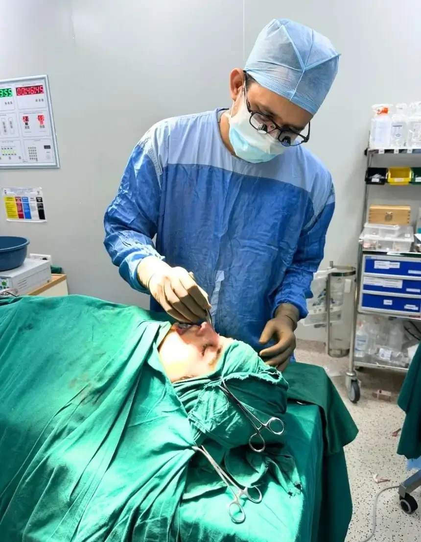 Rhinoplasty Surgeon in Mumbai - Dr. Vishal Patel