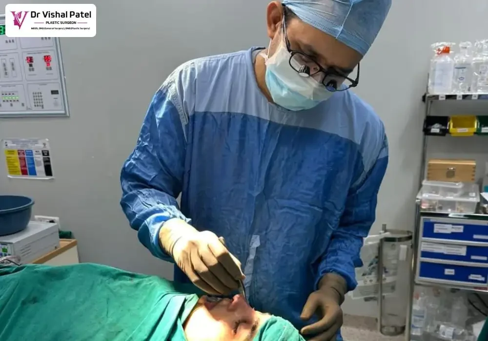 Septoplasty Specialist Doctor in Mumbai – Dr. Vishal Patel Septoplasty Specialist Doctor in Mumbai - Dr. Vishal Patel doing Septoplasty at his clinic.